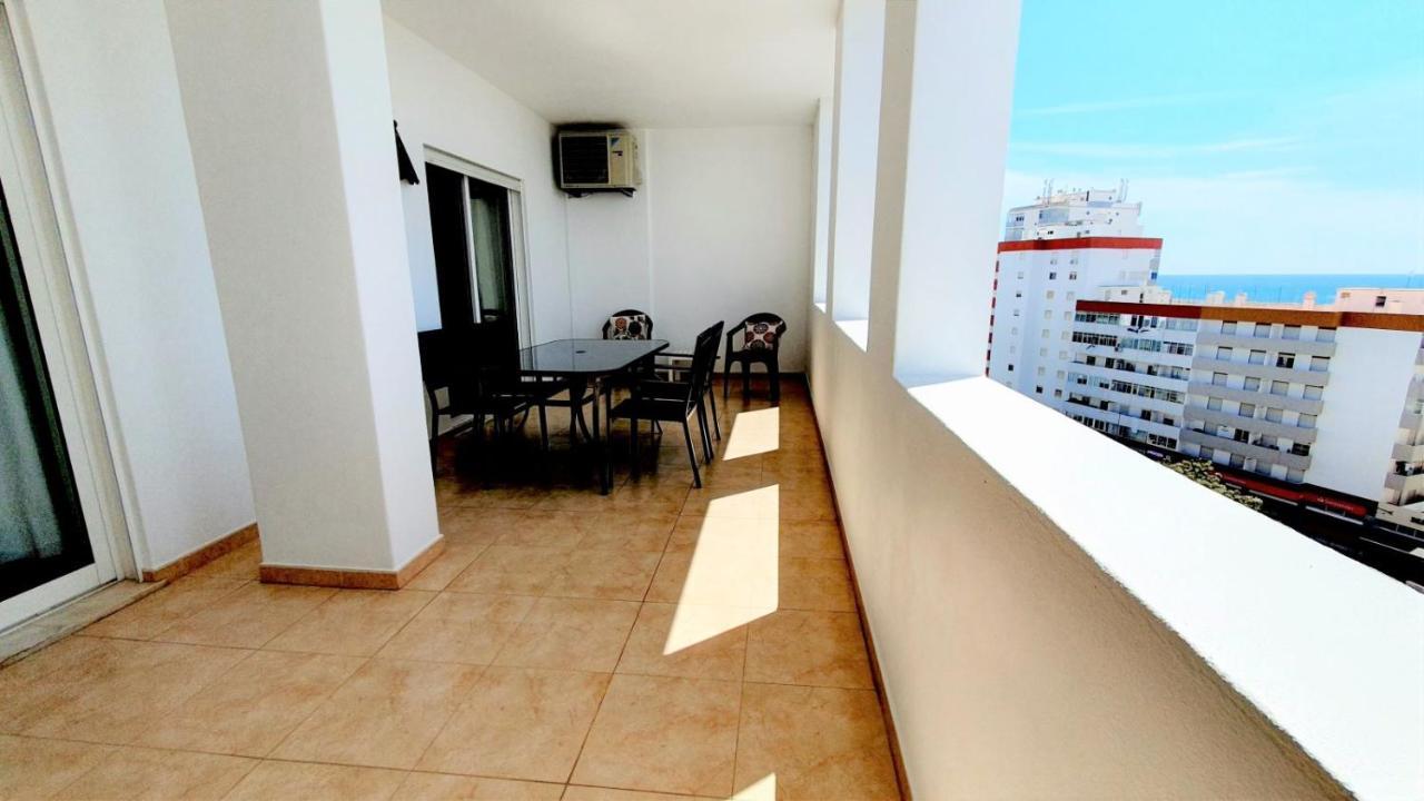 Quarteira Beach Vacation: 2Br Steps To The Sand ภายนอก รูปภาพ