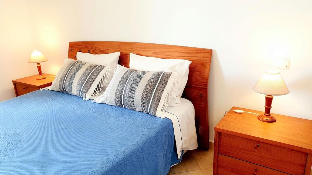 Quarteira Beach Vacation: 2Br Steps To The Sand ภายนอก รูปภาพ