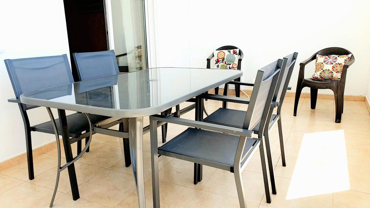 Quarteira Beach Vacation: 2Br Steps To The Sand ภายนอก รูปภาพ